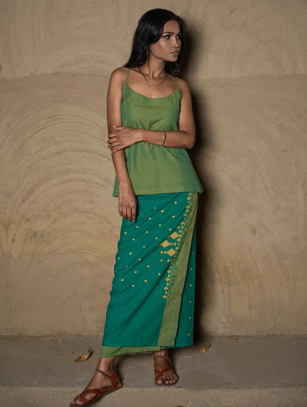 Handwoven Elegance. Kashida Pattu Cotton Wrap Skirt & Top Set - Green & Lime
