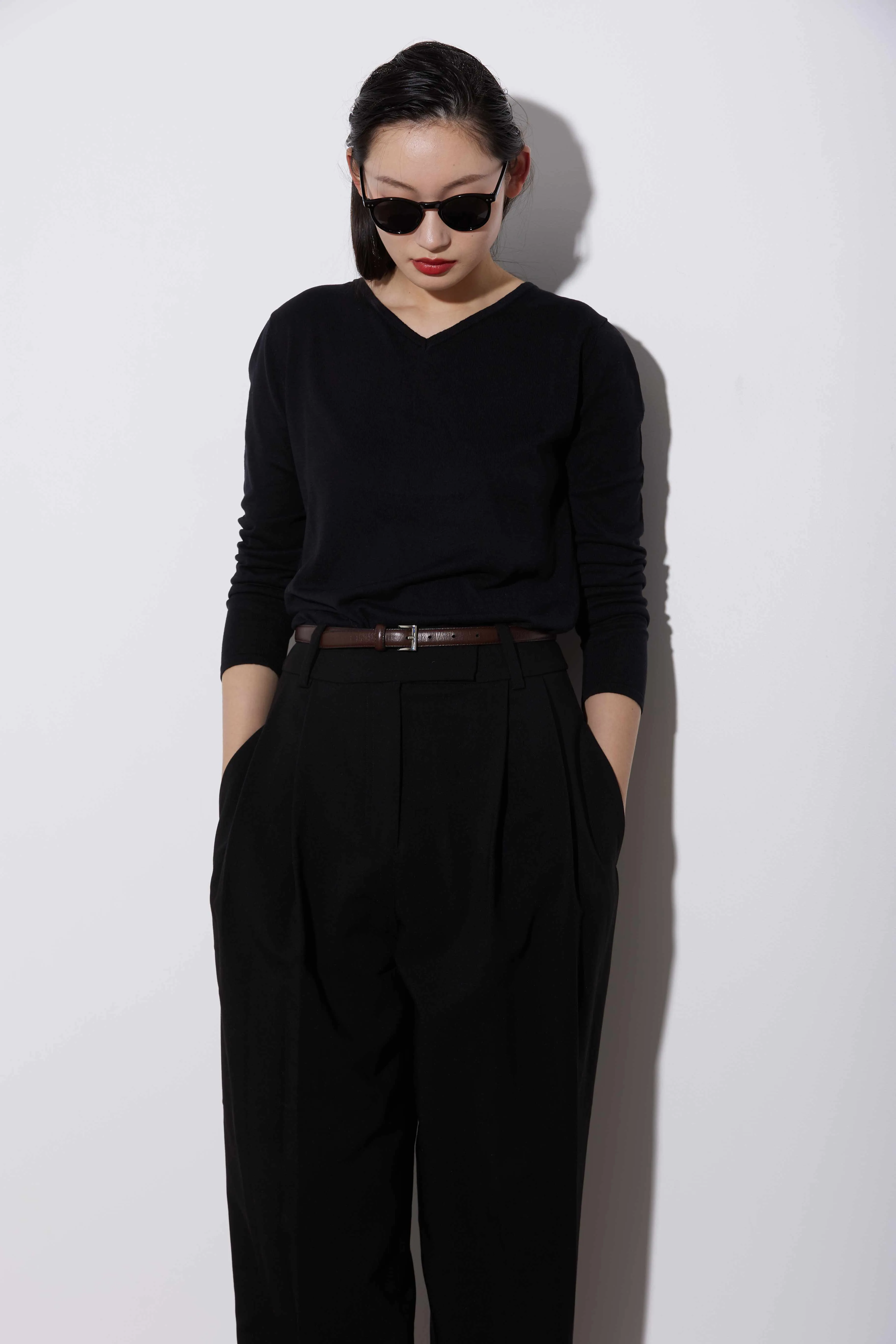 SILK STAPLE V NECK