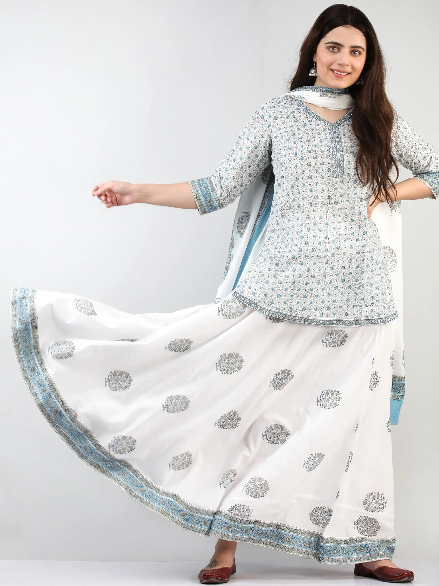 Zohra Nofee - Set of Top Skirt & Dupatta - KS43E2504D